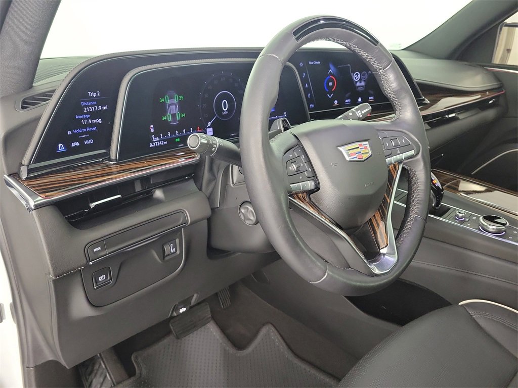 Certified 2024 Cadillac Escalade ESV Premium Luxury image 17