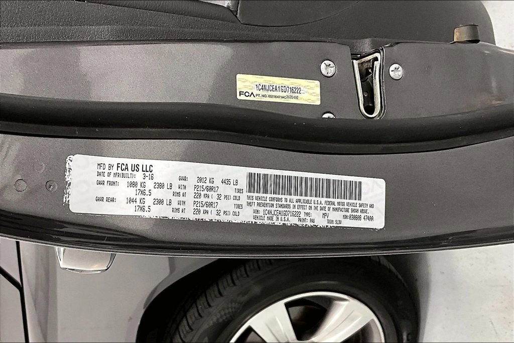 Used 2016 Jeep Compass High Altitude FWD image 40