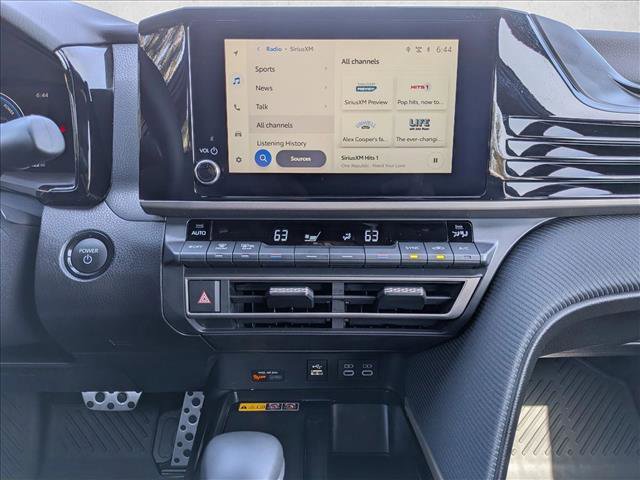 Used 2026 Toyota Camry SE w/ Convenience Package FWD image 14