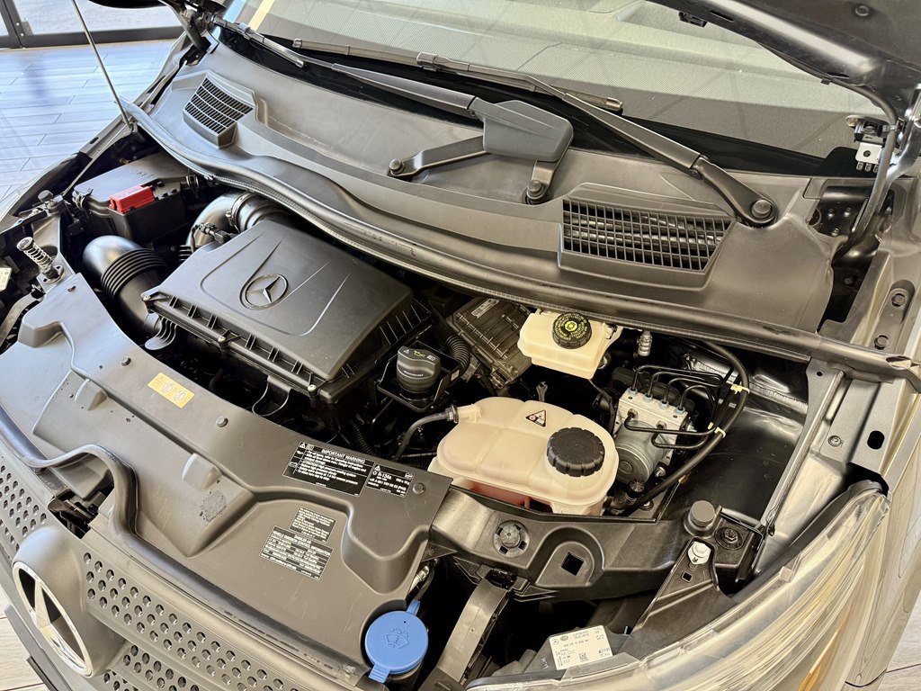 Used 2016 Mercedes-Benz Metris Passenger image 18