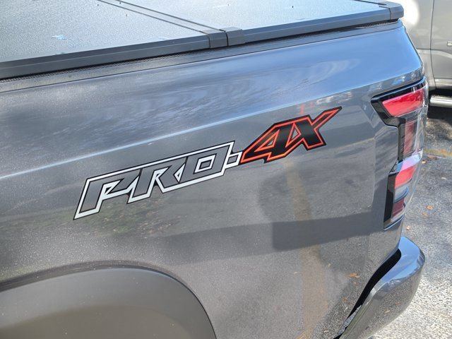 Used 2022 Nissan Frontier PRO-4X w/ Pro-4X Premium Package AWD/4WD image 10