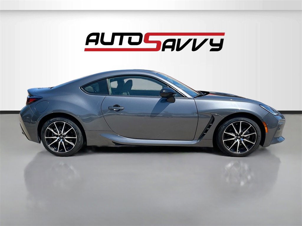 Used 2022 Toyota GR86 w/ ALL Weather Mat Package (TMS) image 8