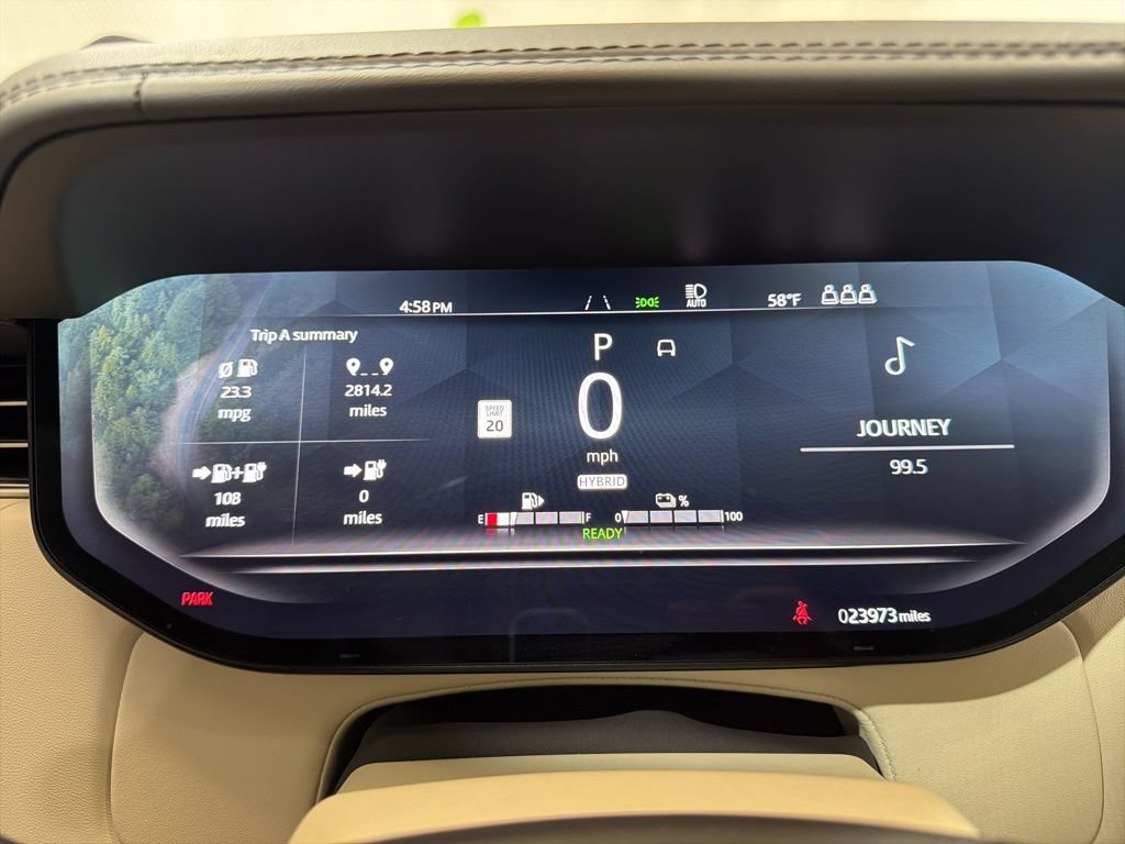 Used 2025 Land Rover Range Rover Autobiography AWD/4WD image 26