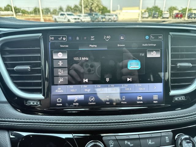 Used 2026 Chrysler Pacifica Limited AWD/4WD image 16