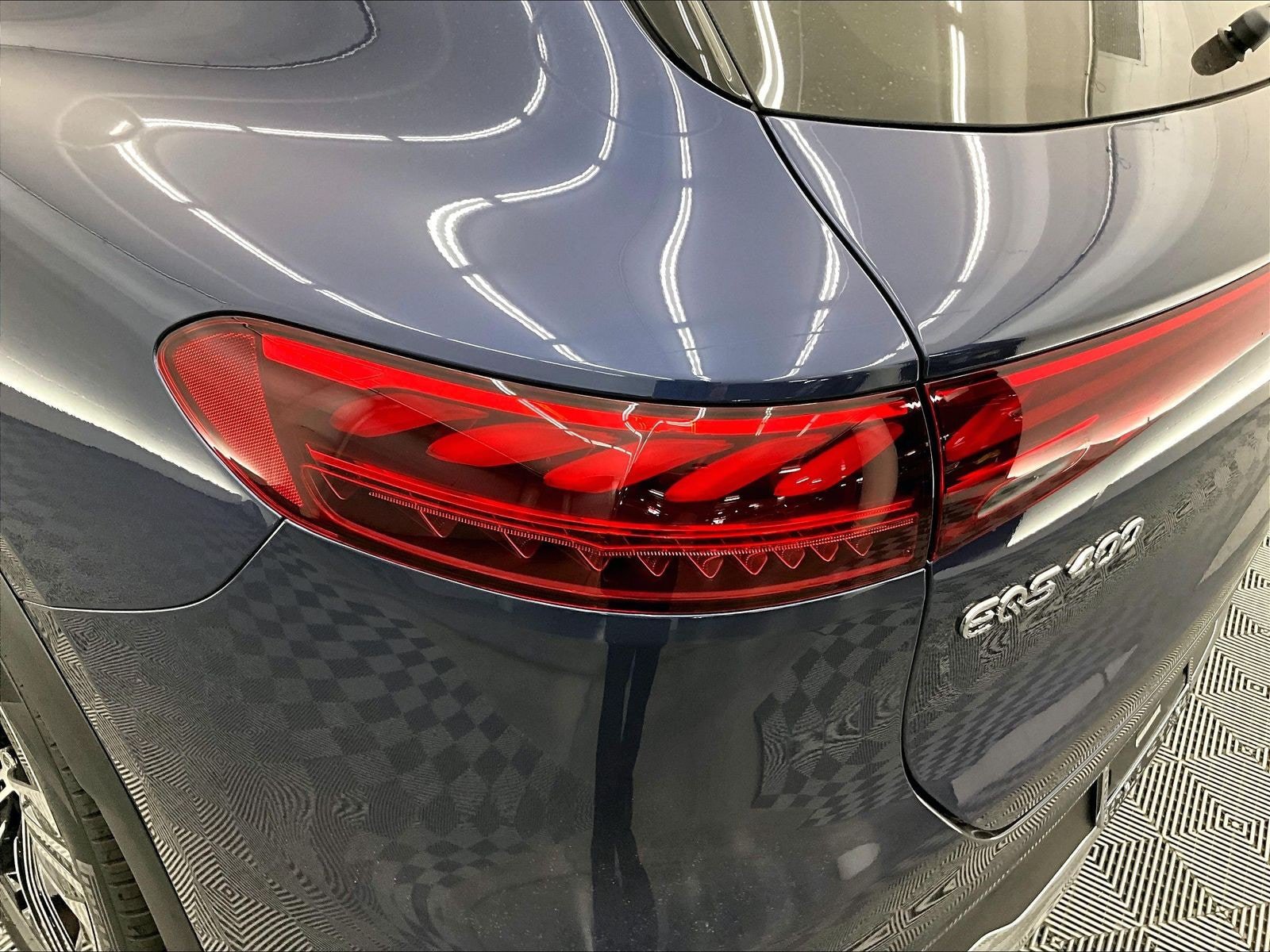 New 2026 Mercedes-Benz EQS 400 4MATIC SUV image 11