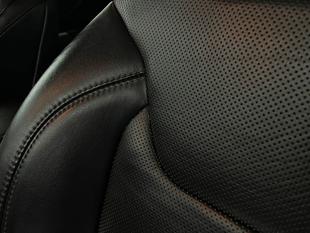 Used 2019 Jeep Cherokee Limited image 17