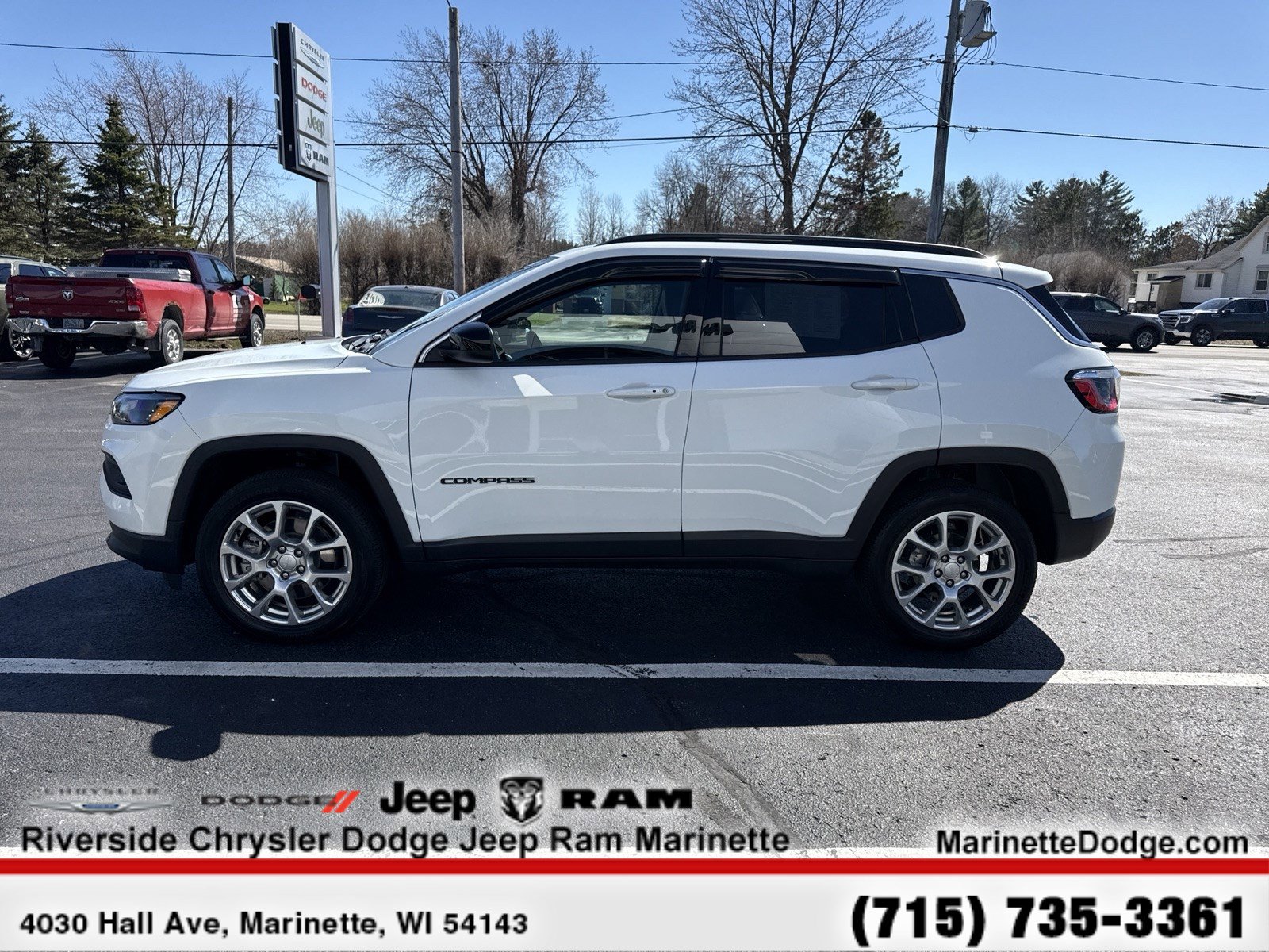 Used 2023 Jeep Compass Latitude AWD/4WD image 5