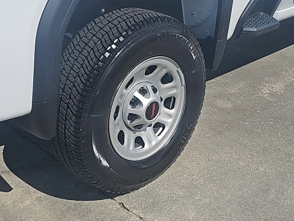 New 2026 GMC Sierra 2500 Pro w/ Convenience Package image 8