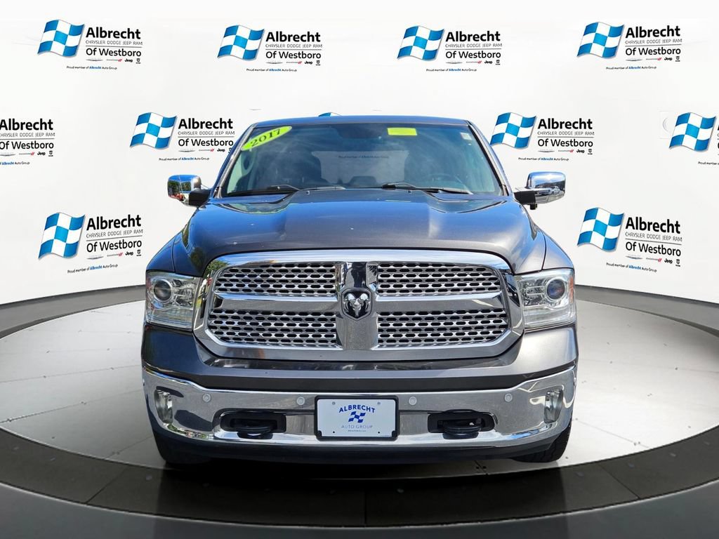 Used 2017 RAM 1500 Laramie w/ Convenience Group AWD/4WD image 8