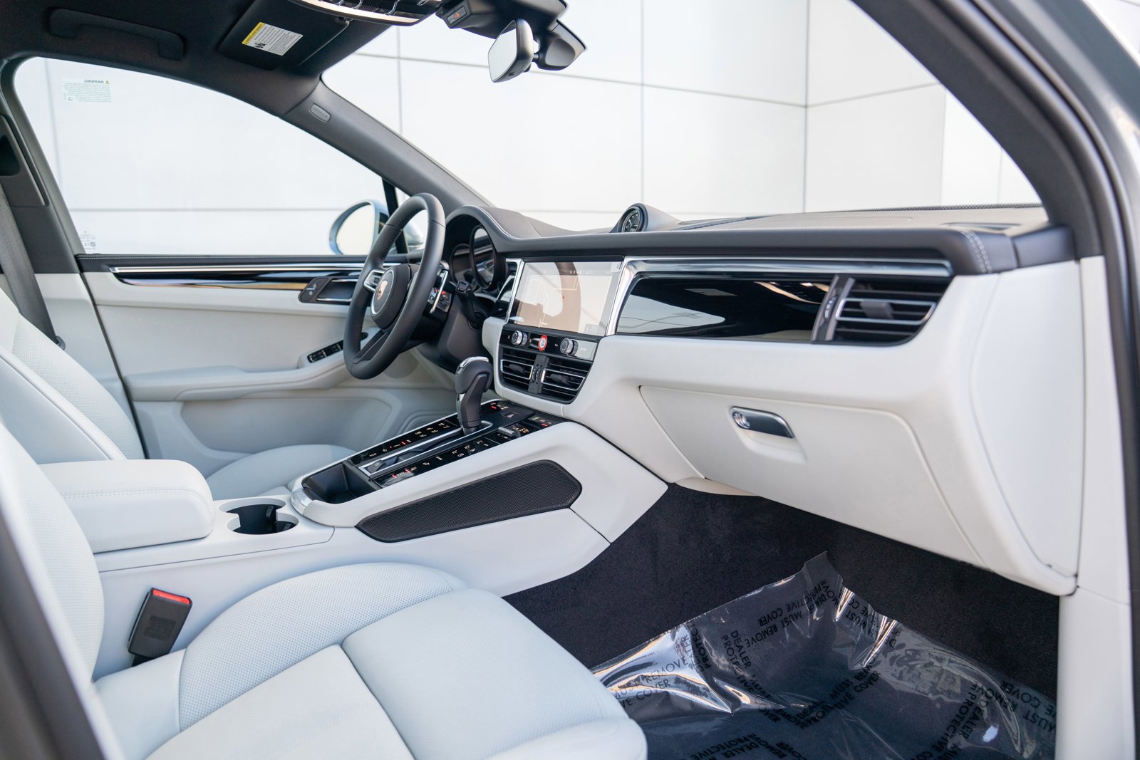 New 2026 Porsche Macan S image 27