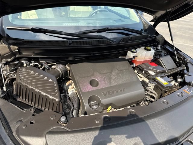 Used 2023 Buick Enclave Avenir w/ Avenir Technology Package FWD image 39