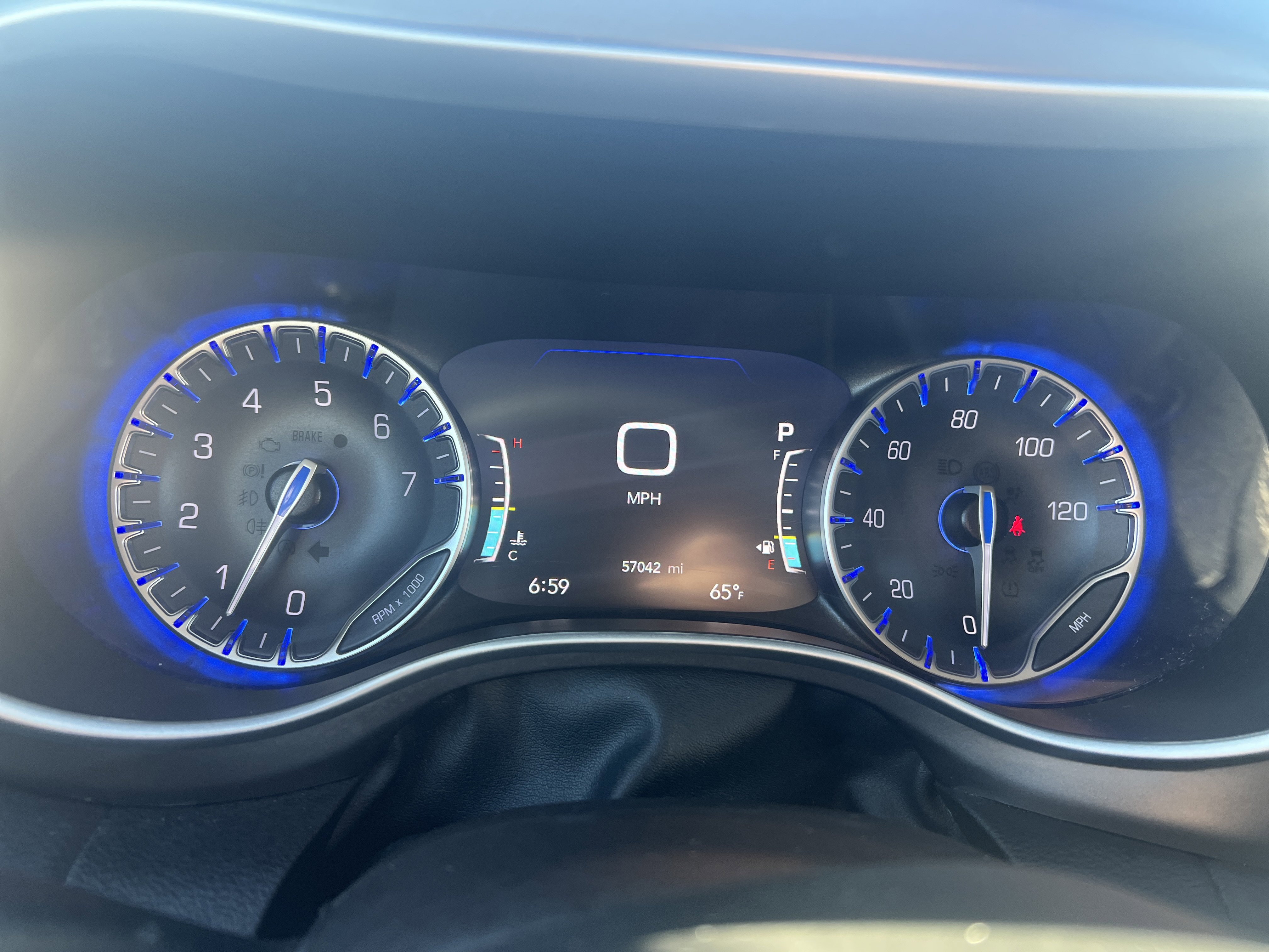 Used 2024 Chrysler Pacifica Touring-L image 13