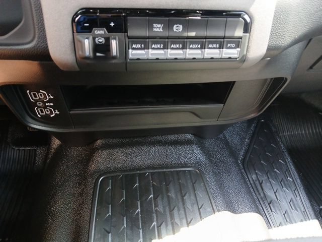 New 2026 RAM 3500 Tradesman AWD/4WD image 36