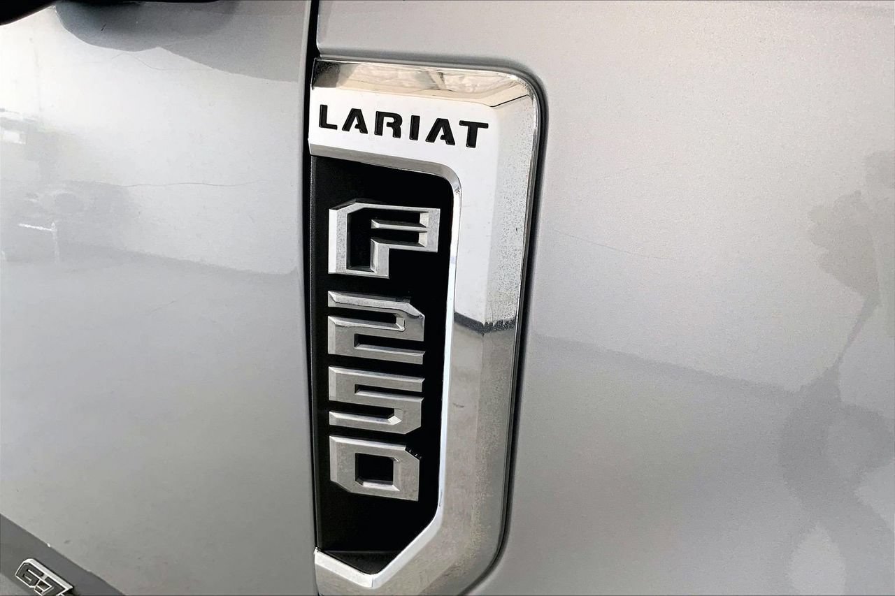 Used 2021 Ford F250 Lariat w/ Lariat Value Package AWD/4WD image 9