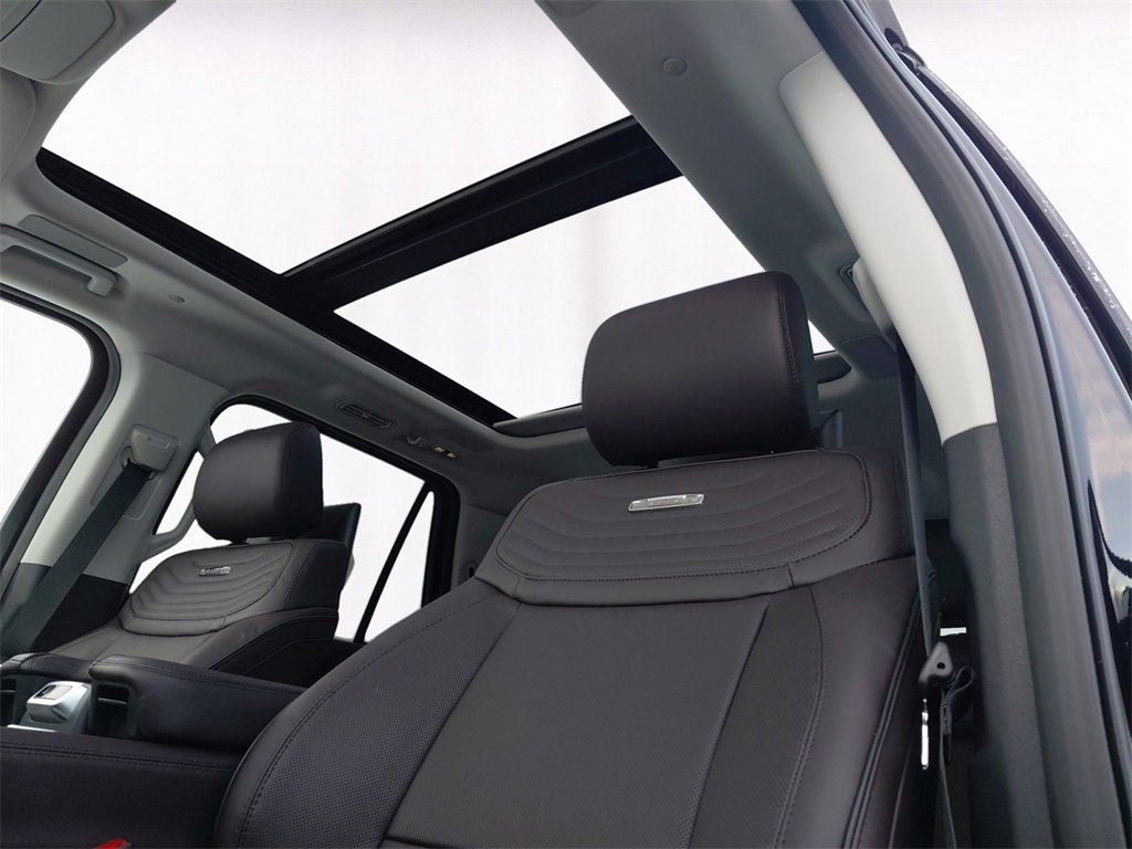 New 2026 Ford Expedition Platinum w/ Platinum Ultimate Package image 9