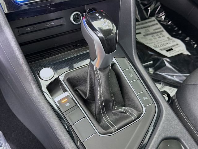 New 2026 Volkswagen Taos SE image 18