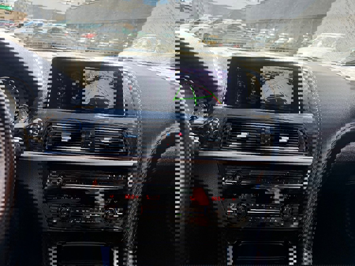 Used 2017 BMW 650i Convertible RWD image 27