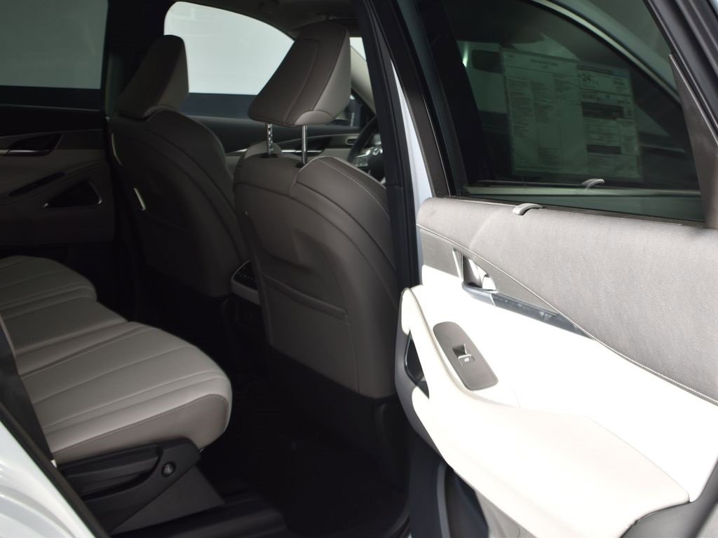 New 2026 INFINITI QX60 Luxe w/ Cargo Package image 17