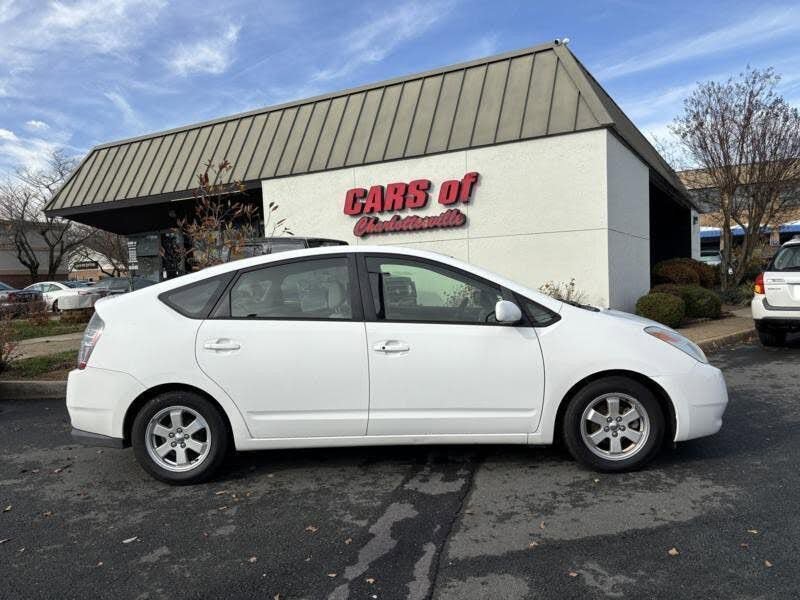 Used 2005 Toyota Prius w/ Pkg 6 FWD image 1