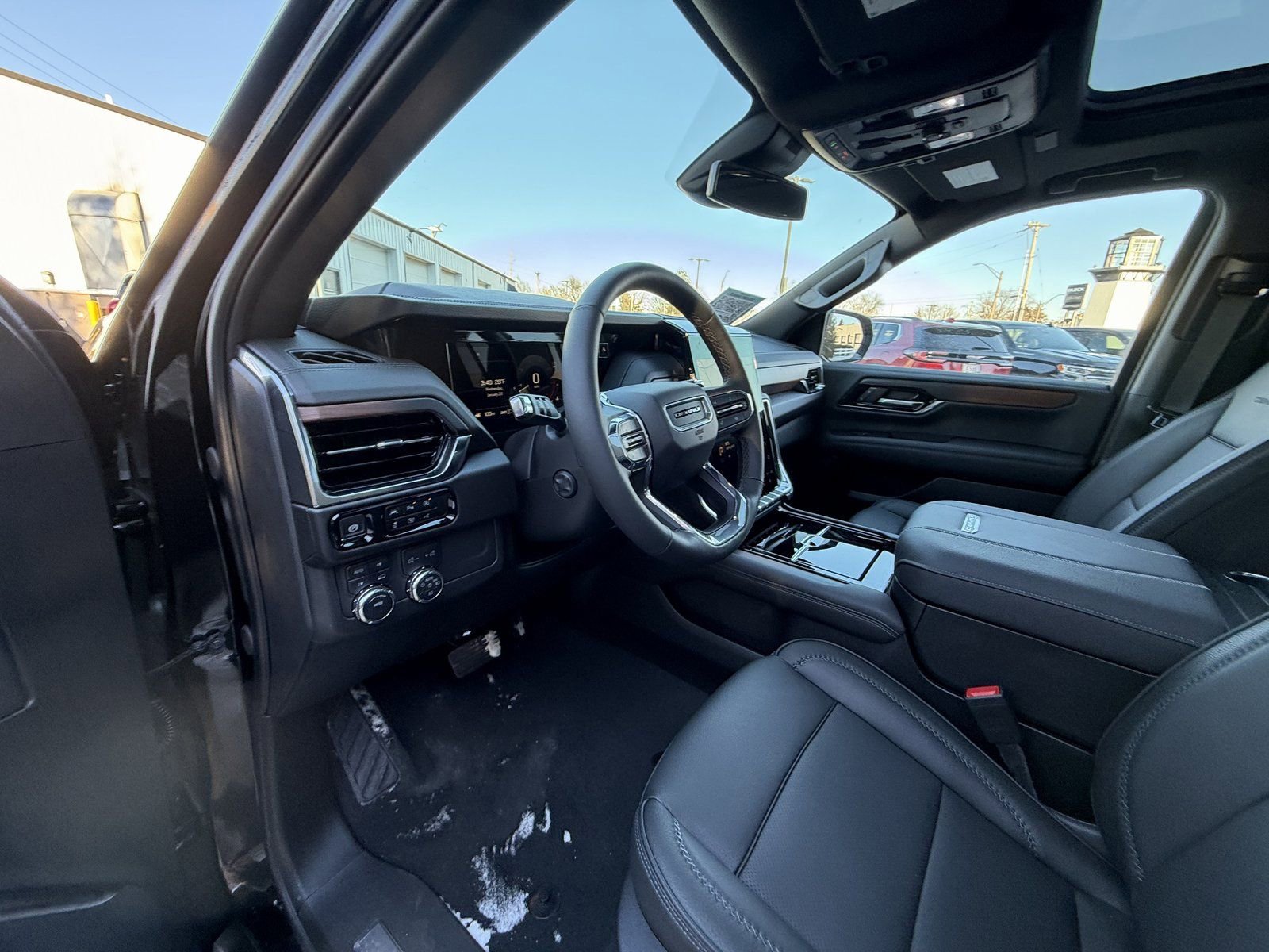 New 2025 GMC Yukon XL Denali w/ Sun & Power Step Package image 11