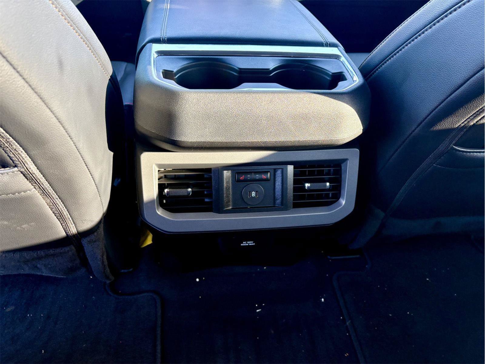 Used 2025 Ford F250 Lariat w/ FX4 Off-Road Package AWD/4WD image 13