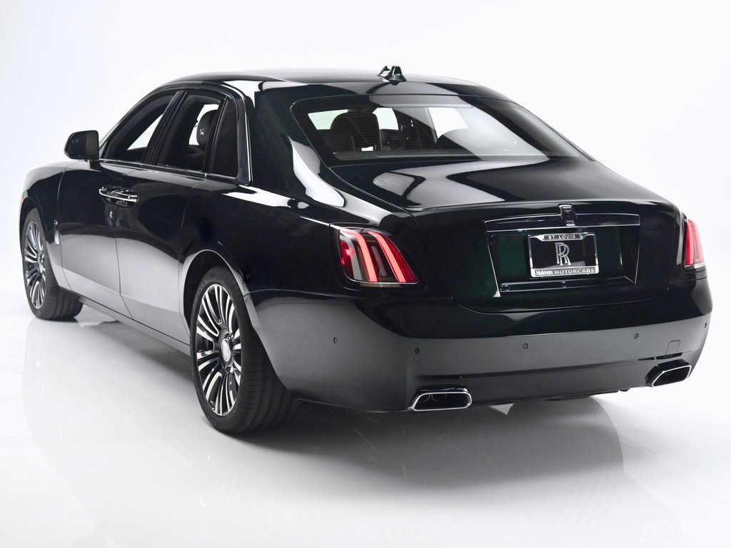 New 2025 Rolls-Royce Ghost image 8
