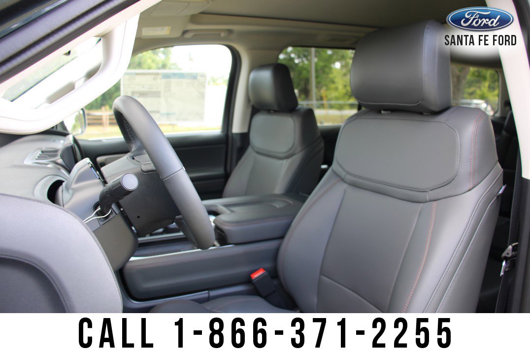 New 2025 Ford Expedition Active image 24