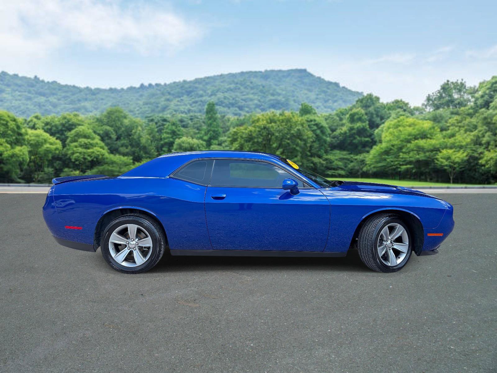 Used 2019 Dodge Challenger SXT RWD image 20