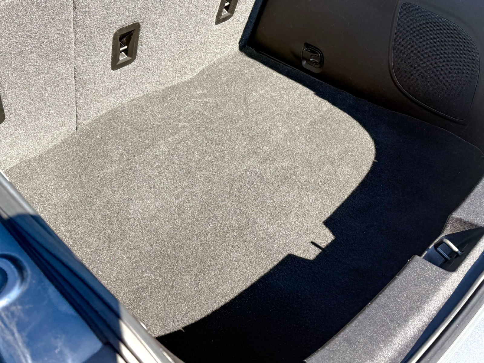 Certified 2018 Chevrolet Volt Premier w/ Driver Confidence Package image 14