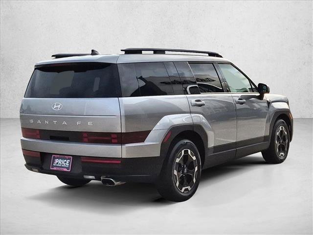 Used 2025 Hyundai Santa Fe SEL FWD image 5