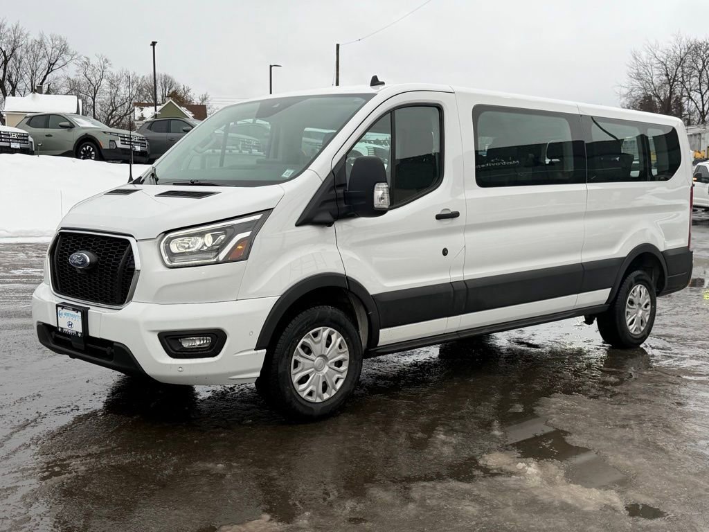 Used 2023 Ford Transit 350 XLT video 3