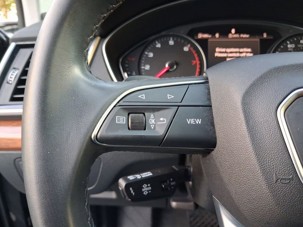 Used 2023 Audi Q5 2.0T Premium w/ Convenience Package image 20