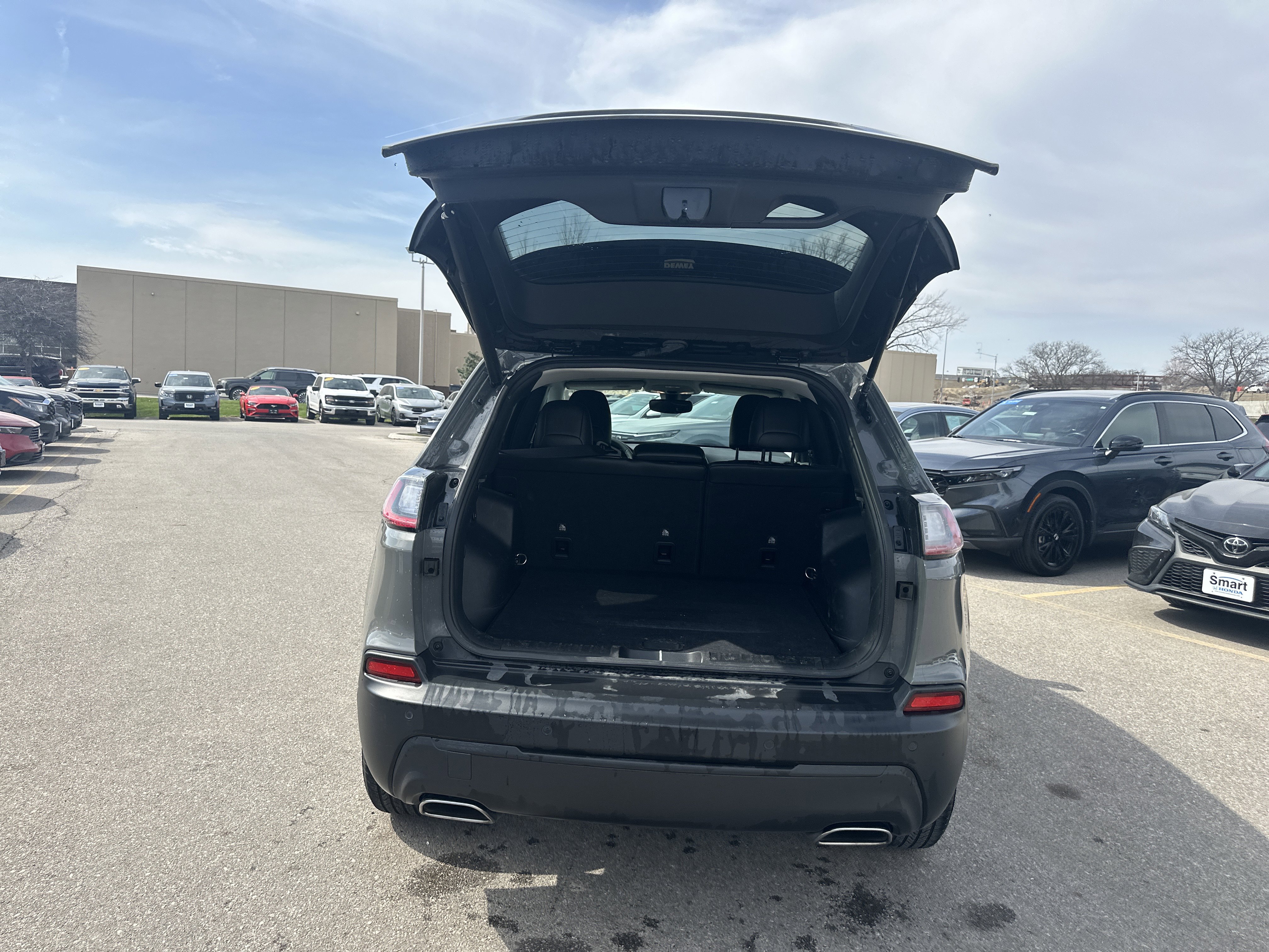 Used 2022 Jeep Cherokee Latitude Lux image 10