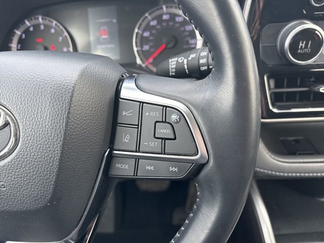 Used 2021 Toyota Highlander LE image 27