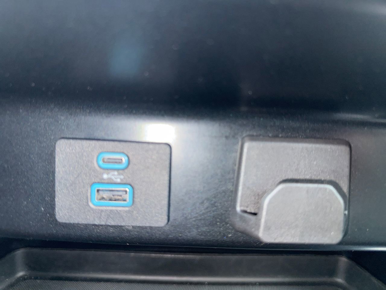 Used 2024 Ford F150 XLT w/ Tow/Haul Package image 30