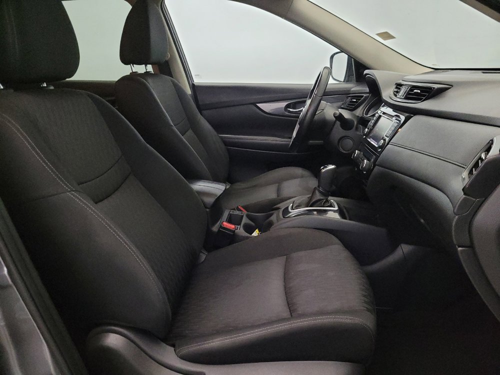Used 2018 Nissan Rogue SV image 21