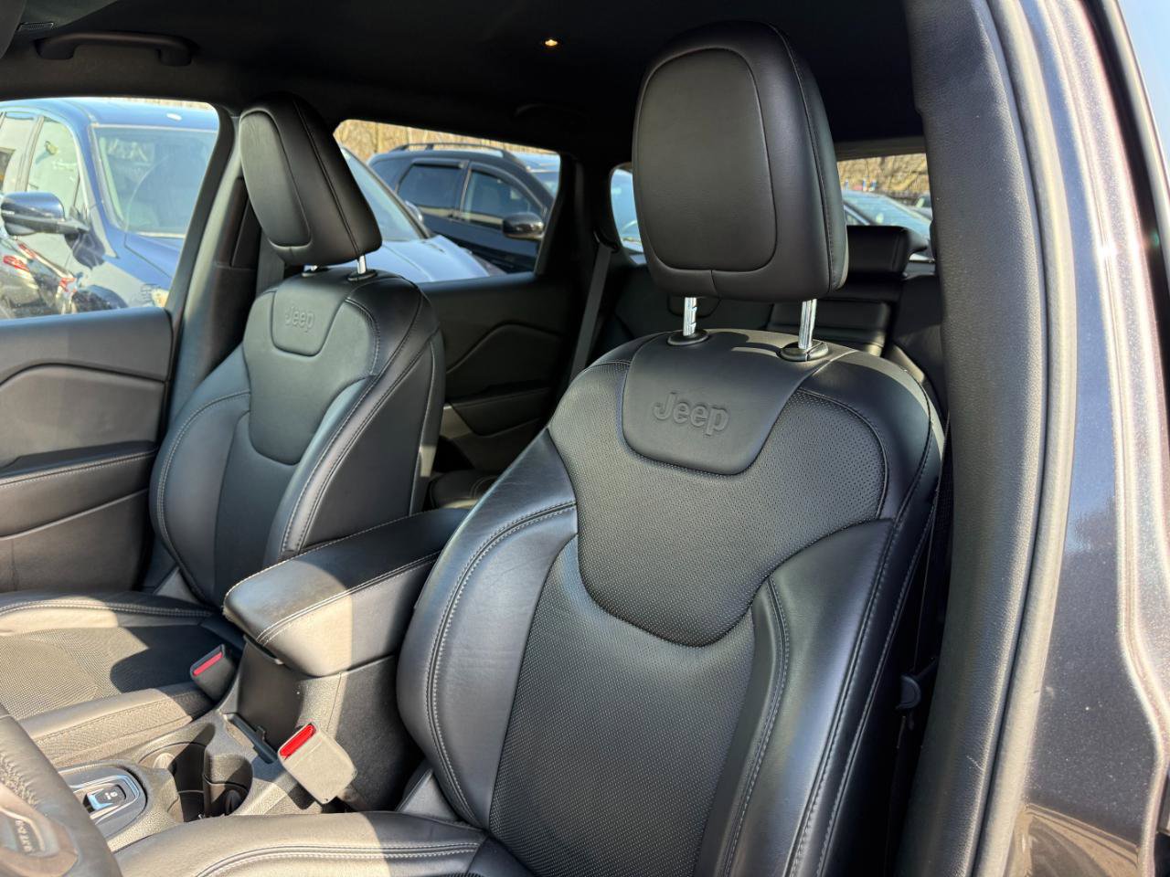 Used 2019 Jeep Cherokee High Altitude image 13