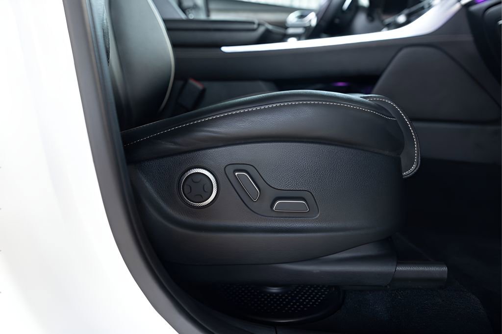 Used 2022 Genesis GV80 2.5T w/ Prestige Package 04 image 95