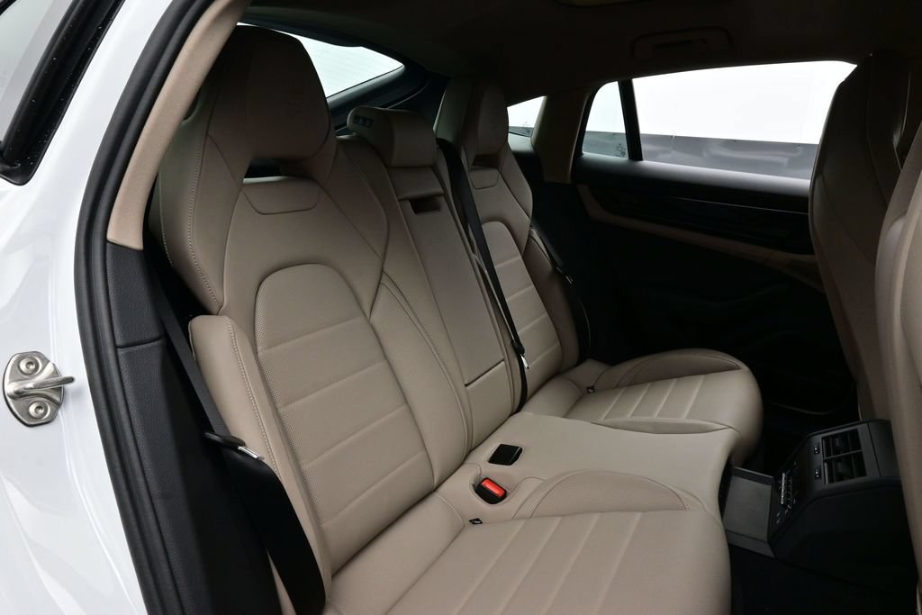 New 2026 Porsche Panamera 4 AWD/4WD image 17