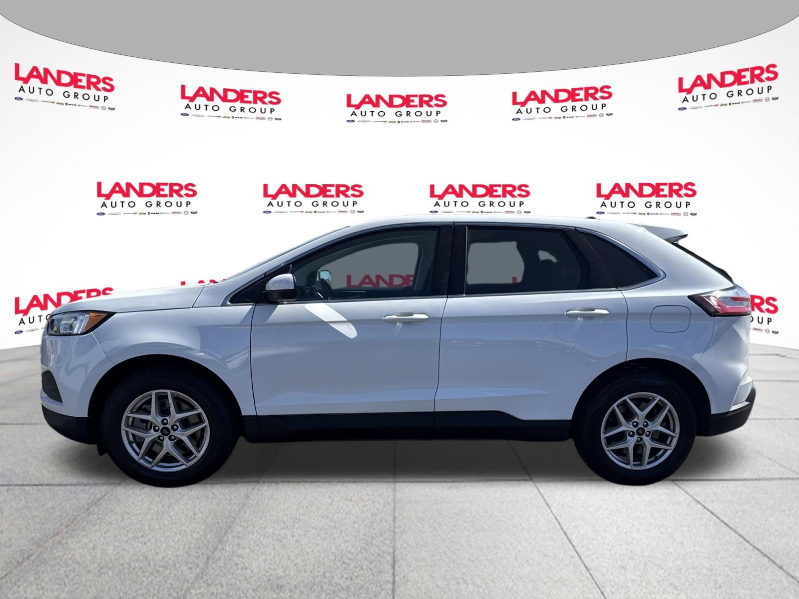 Used 2024 Ford Edge SEL image 6