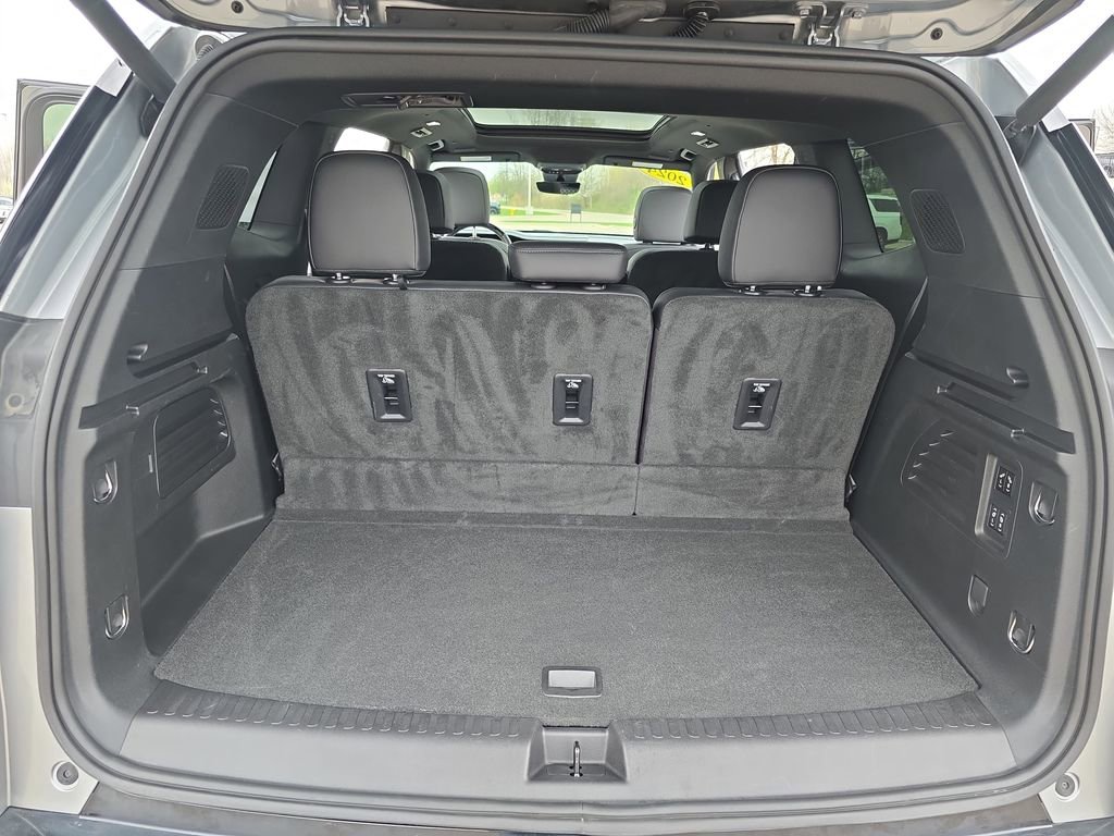 Used 2024 GMC Acadia Denali w/ Super Cruise Package image 13