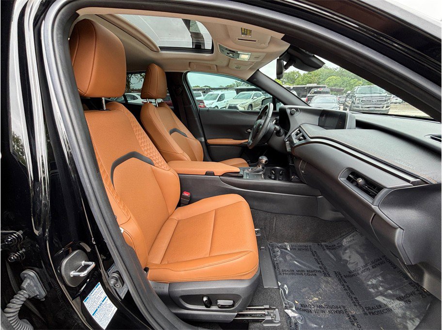Used 2021 Lexus UX 250h w/ Premium Package image 42