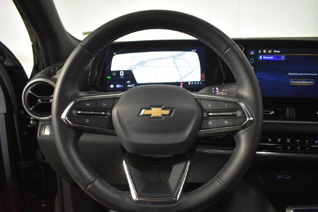 Used 2026 Chevrolet Equinox LT AWD/4WD image 14