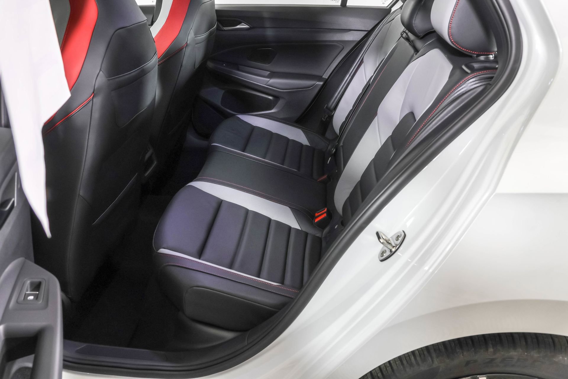 New 2026 Volkswagen GTI SE image 34