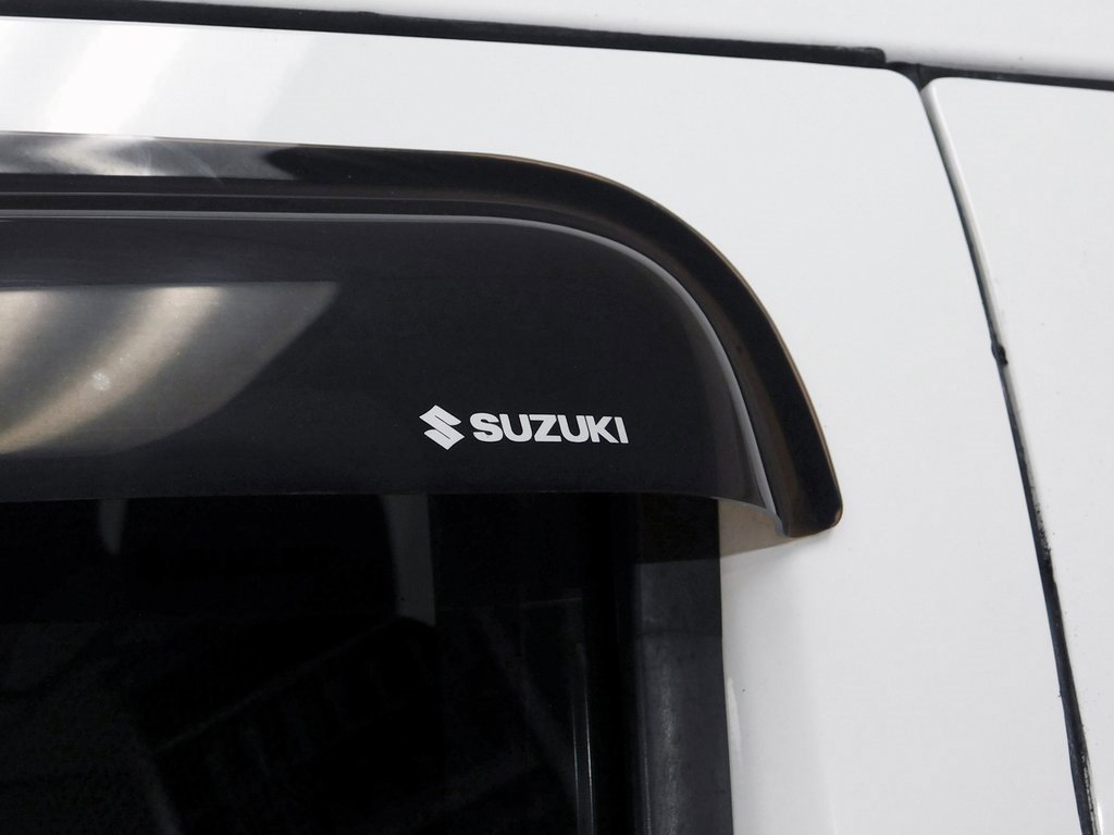 Used 2010 Suzuki Equator 2WD Extended Cab image 23