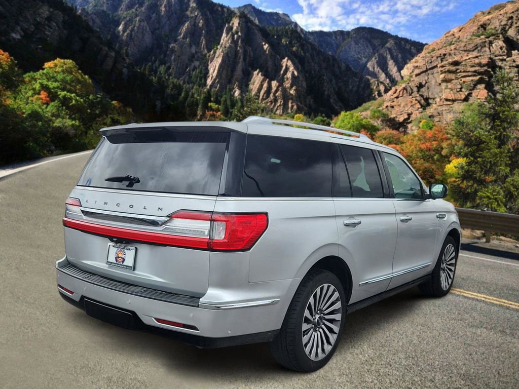 Used 2018 Lincoln Navigator Black Label AWD/4WD image 3