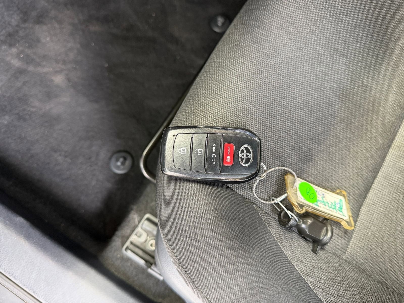 Used 2025 Toyota Camry LE image 22