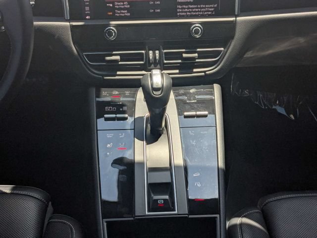 Used 2024 Porsche Macan S AWD/4WD image 20