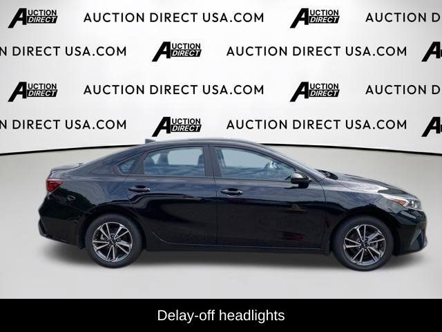 Used 2023 Kia Forte LXS FWD image 5