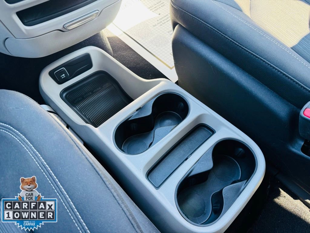 Used 2020 Chrysler Voyager L image 23